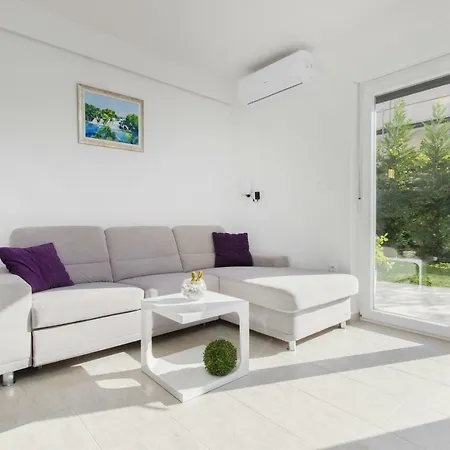 Apartment Luka Vodice